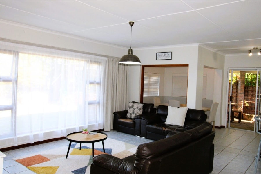 To Let 3 Bedroom Property for Rent in Gonubie Eastern Cape